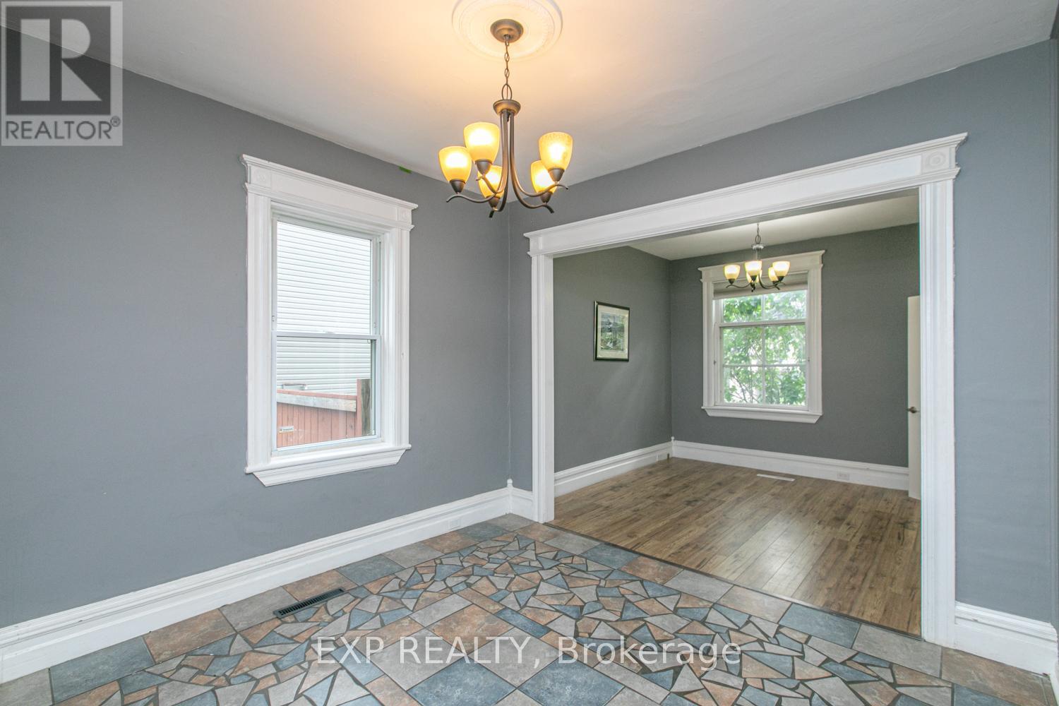 341 Parkdale Avenue, Ottawa, Ontario  K1Y 1G7 - Photo 13 - X12123676