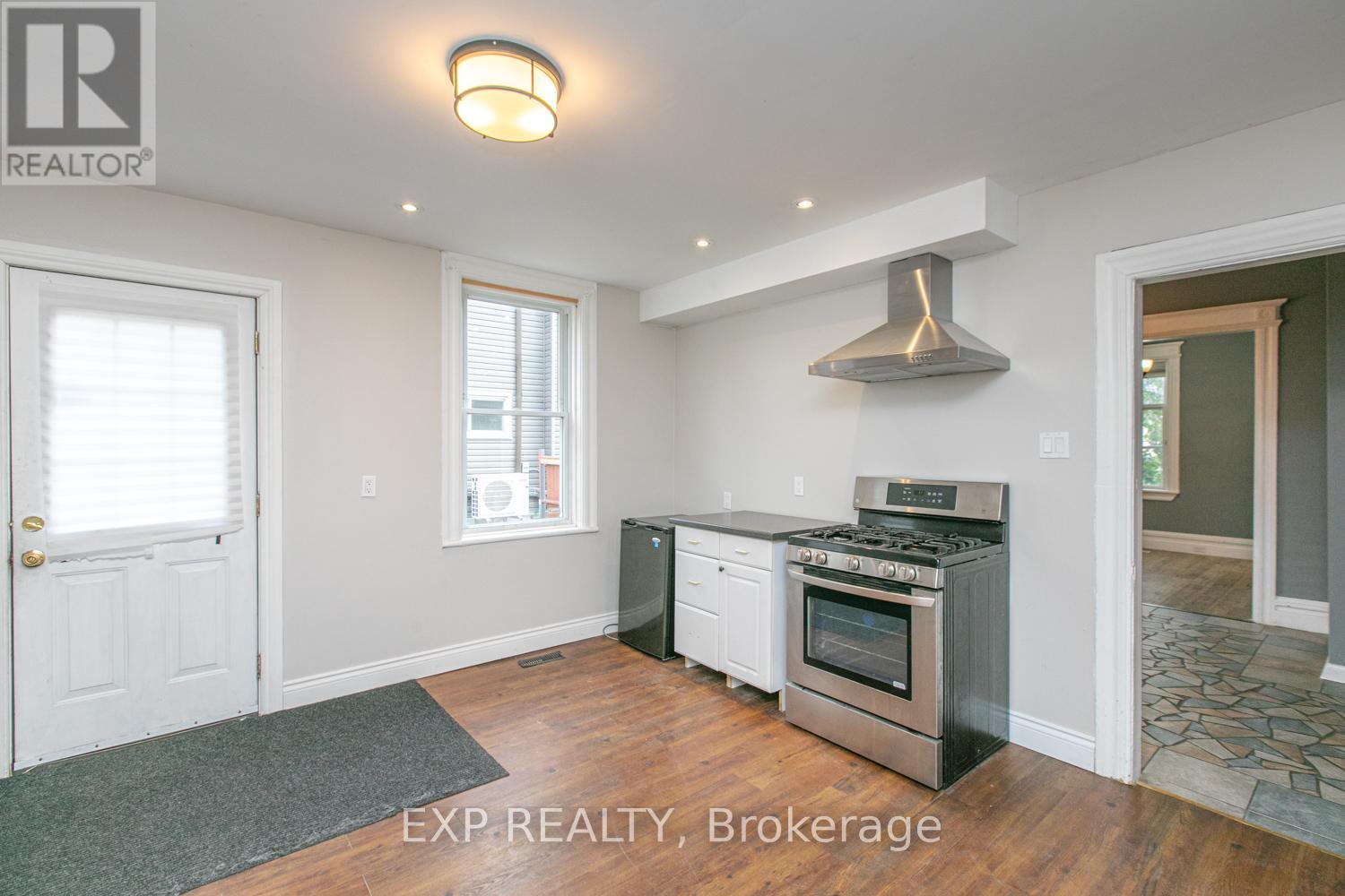 341 Parkdale Avenue, Ottawa, Ontario  K1Y 1G7 - Photo 17 - X12123676