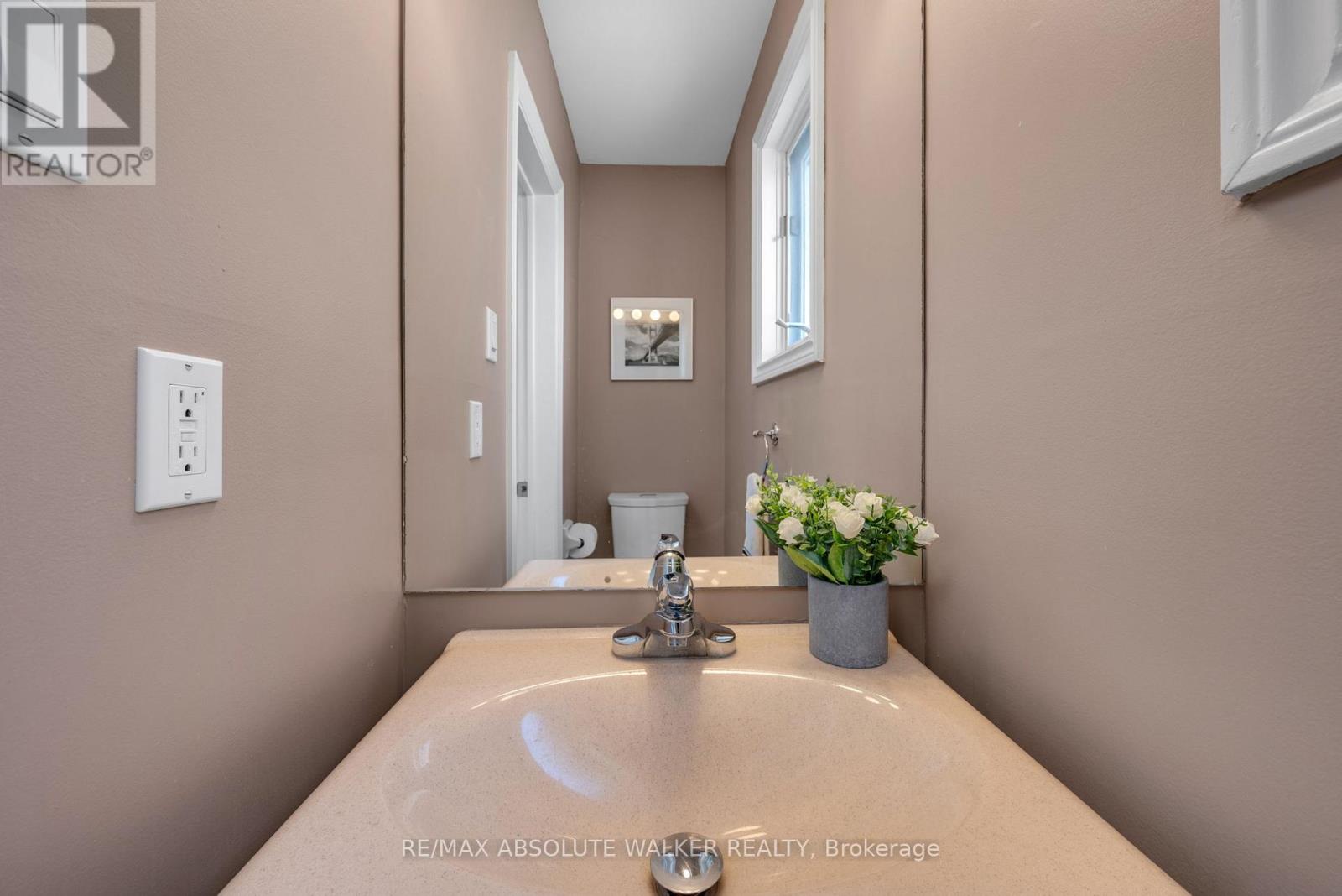 10 - 292 Laurier Avenue E, Ottawa, Ontario  K1N 6P5 - Photo 16 - X12123729