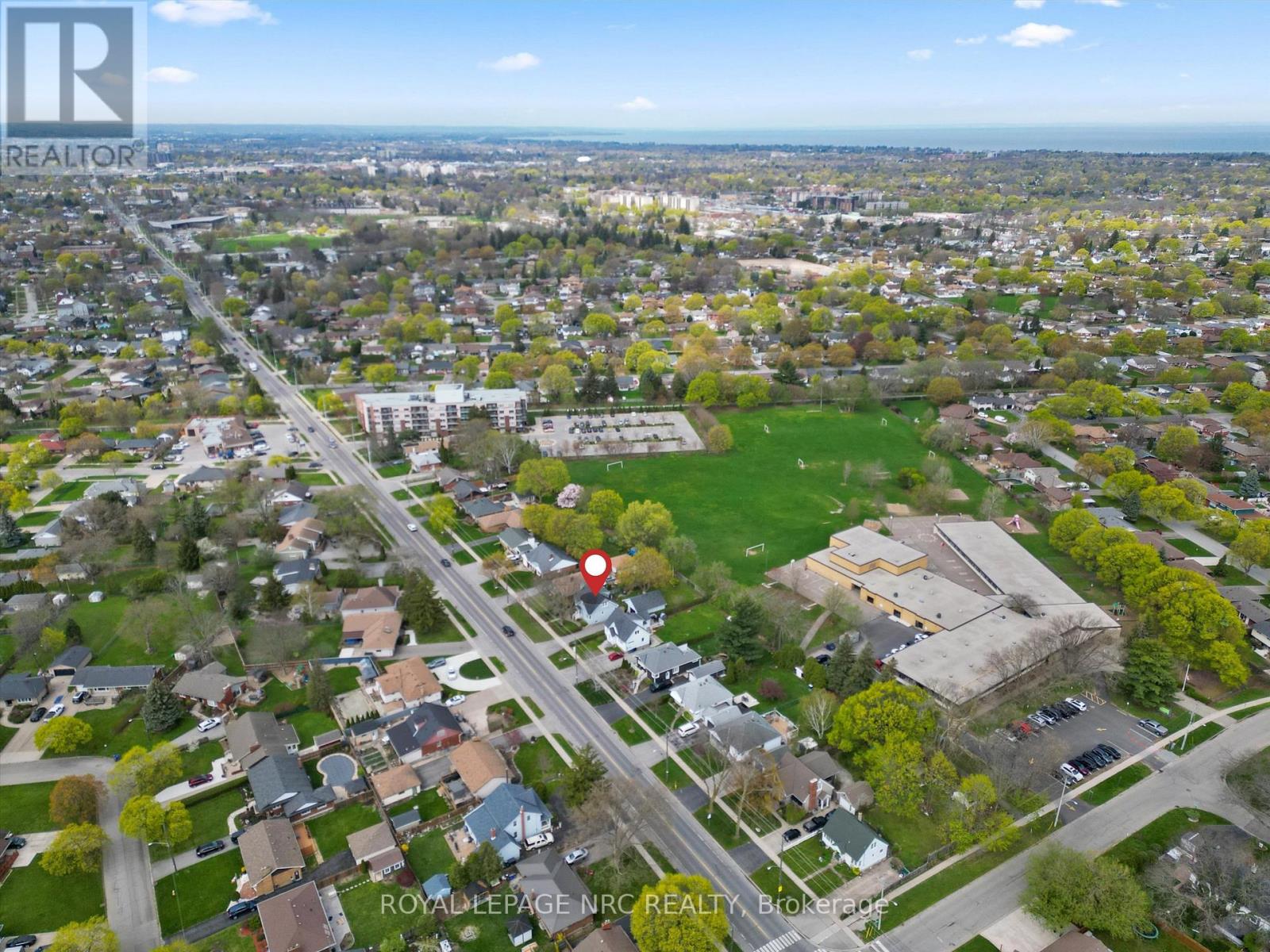 553 Carlton Street, St. Catharines, Ontario  L2M 4X6 - Photo 36 - X12123646
