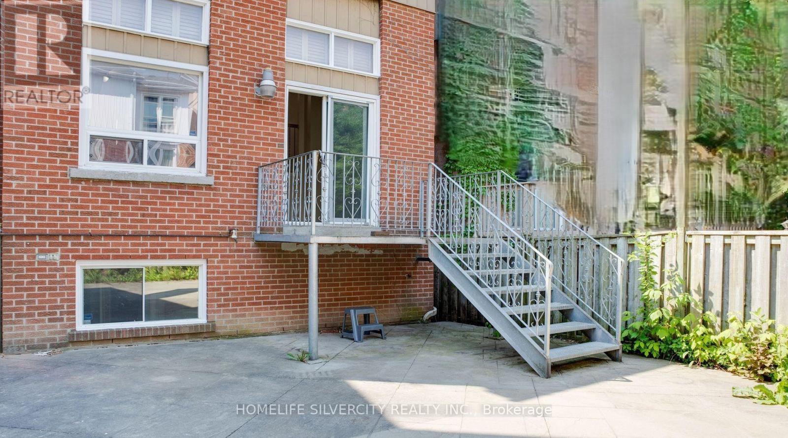 54 Carnival Court, Toronto, Ontario  M2R 3T8 - Photo 14 - C12104059