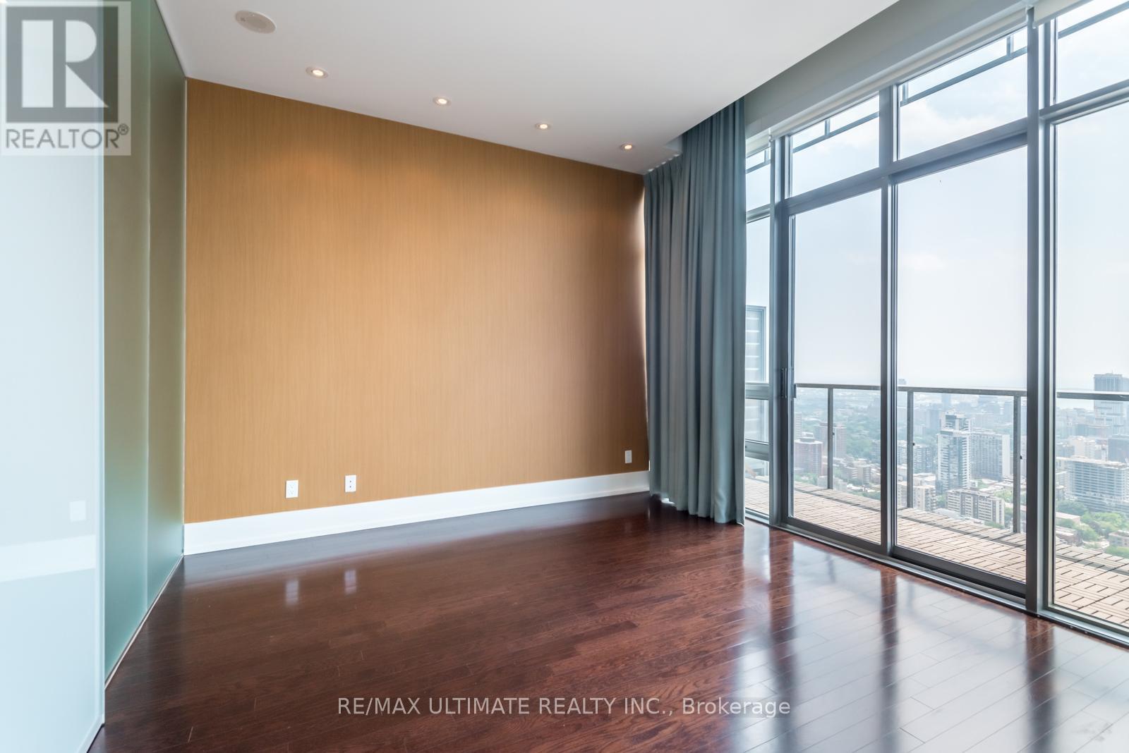 4602 - 33 Charles Street E, Toronto, Ontario  M4Y 1R9 - Photo 9 - C12123620
