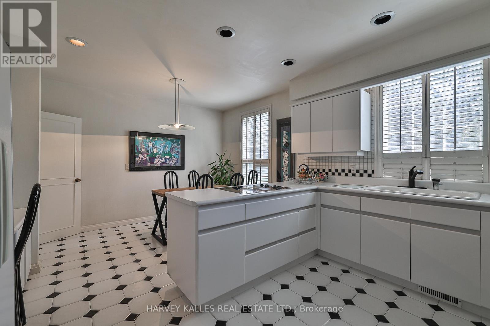 38 Fifeshire Road, Toronto, Ontario  M2L 2G6 - Photo 12 - C12123657