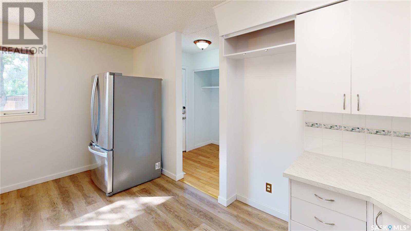 122 Dale Crescent, Regina, Saskatchewan  S4N 5J7 - Photo 10 - SK004579