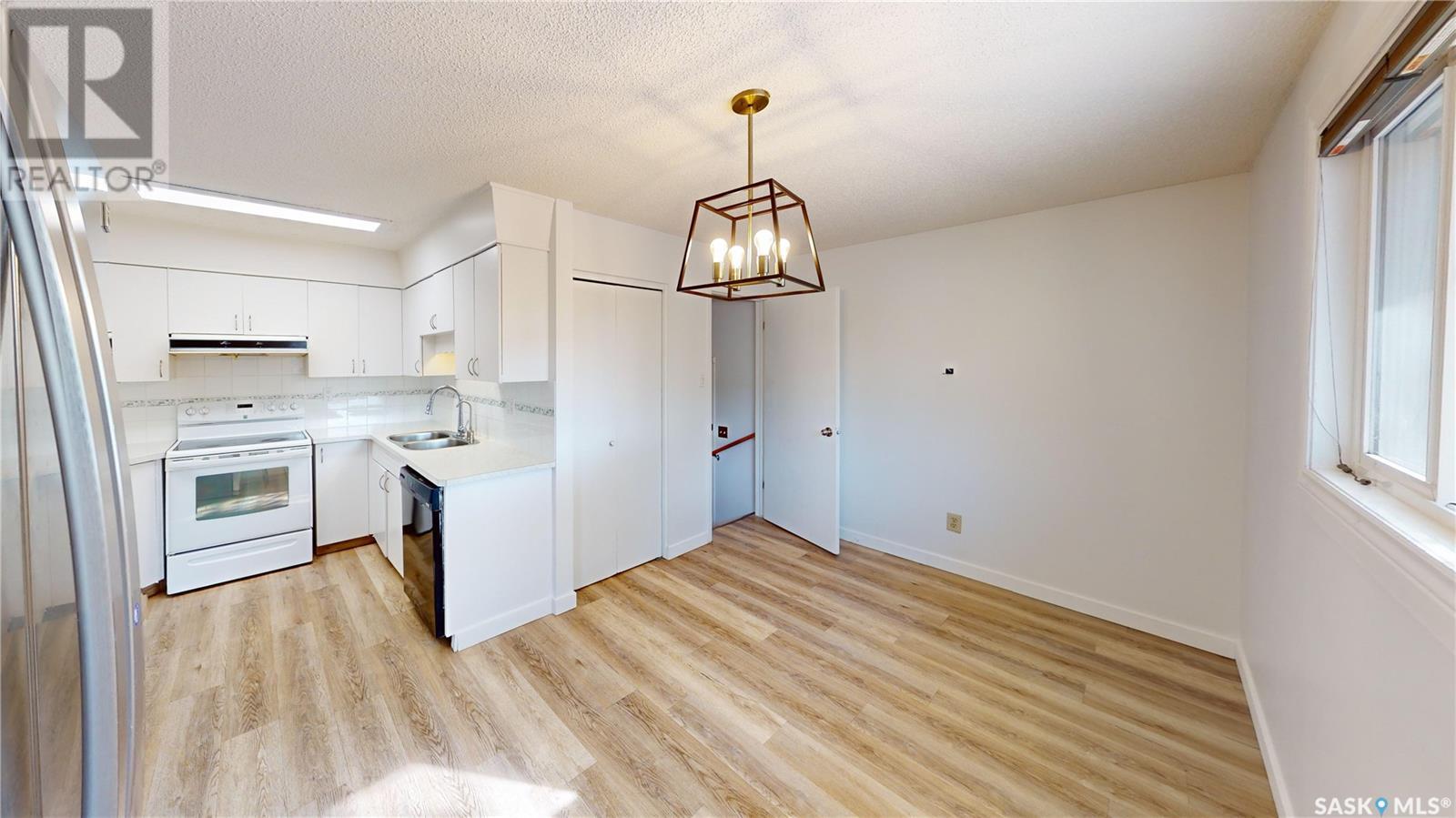 122 Dale Crescent, Regina, Saskatchewan  S4N 5J7 - Photo 11 - SK004579