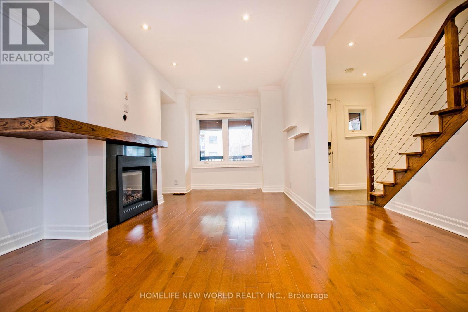 1672 Gerrard Street E, Toronto, Ontario  M4L 2B2 - Photo 3 - E12123695