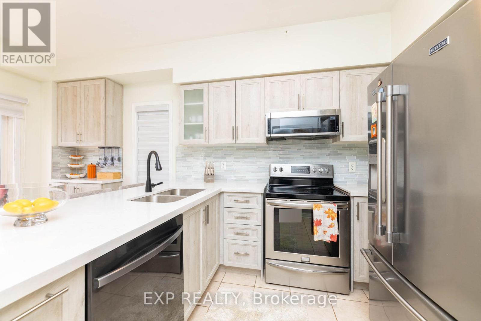 111 Knowles Drive, Toronto, Ontario  M1X 1T4 - Photo 11 - E12123698
