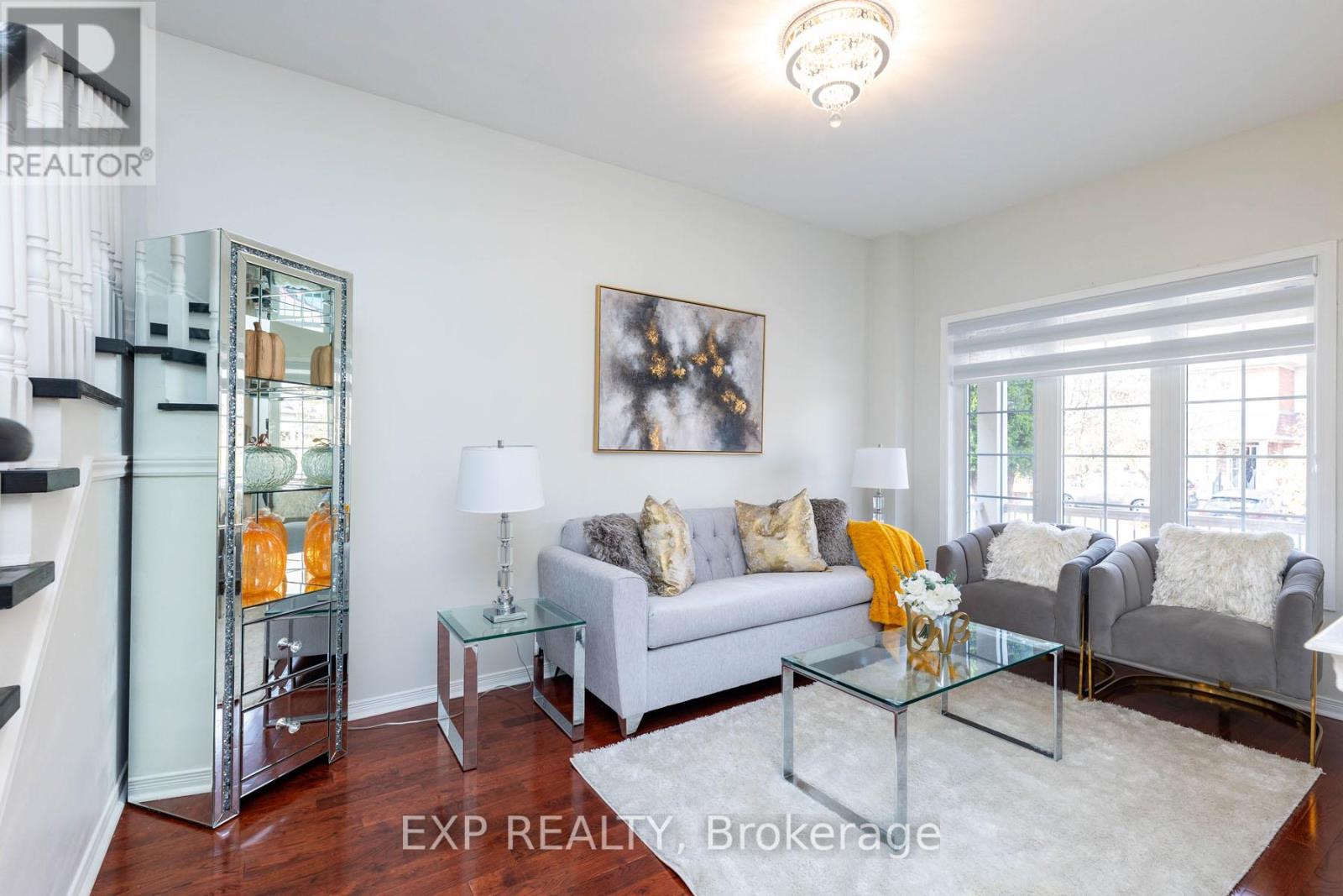 Property at 111 KNOWLES DRIVE image 4