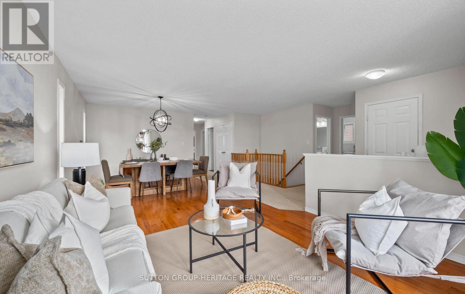 638 Longworth Avenue, Clarington (Bowmanville), Ontario  L1C 5B8 - Photo 5 - E12123797