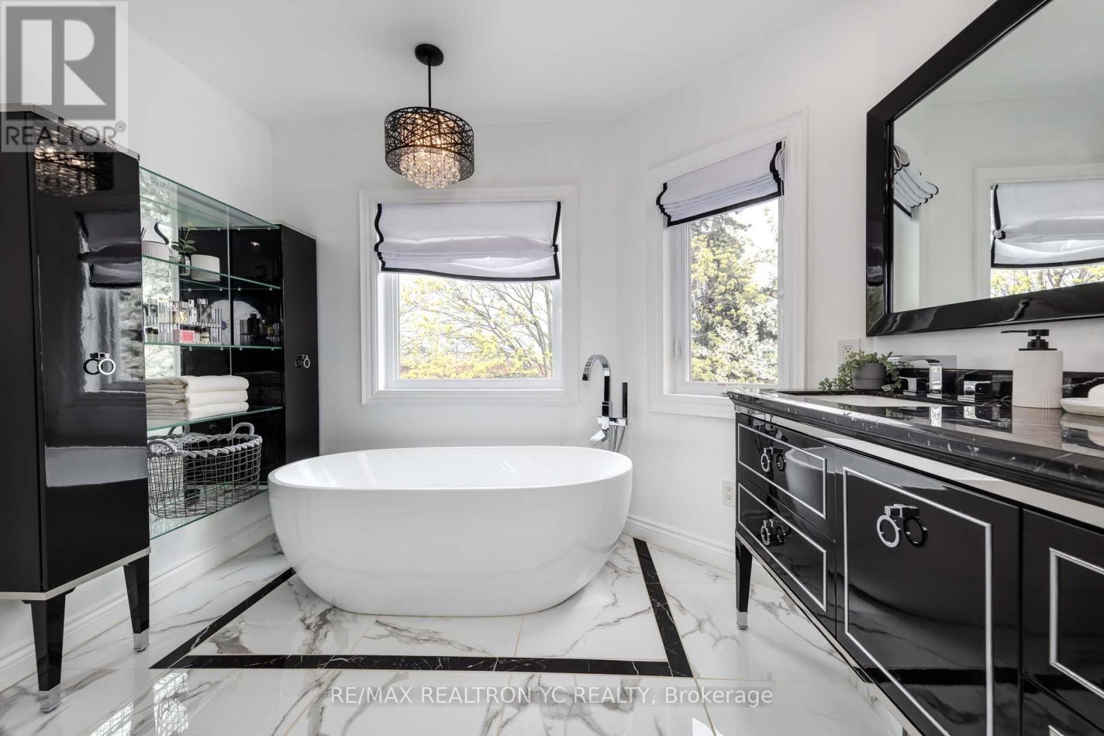 125 Katerina Avenue, Vaughan, Ontario  L4J 8H3 - Photo 34 - N12123671