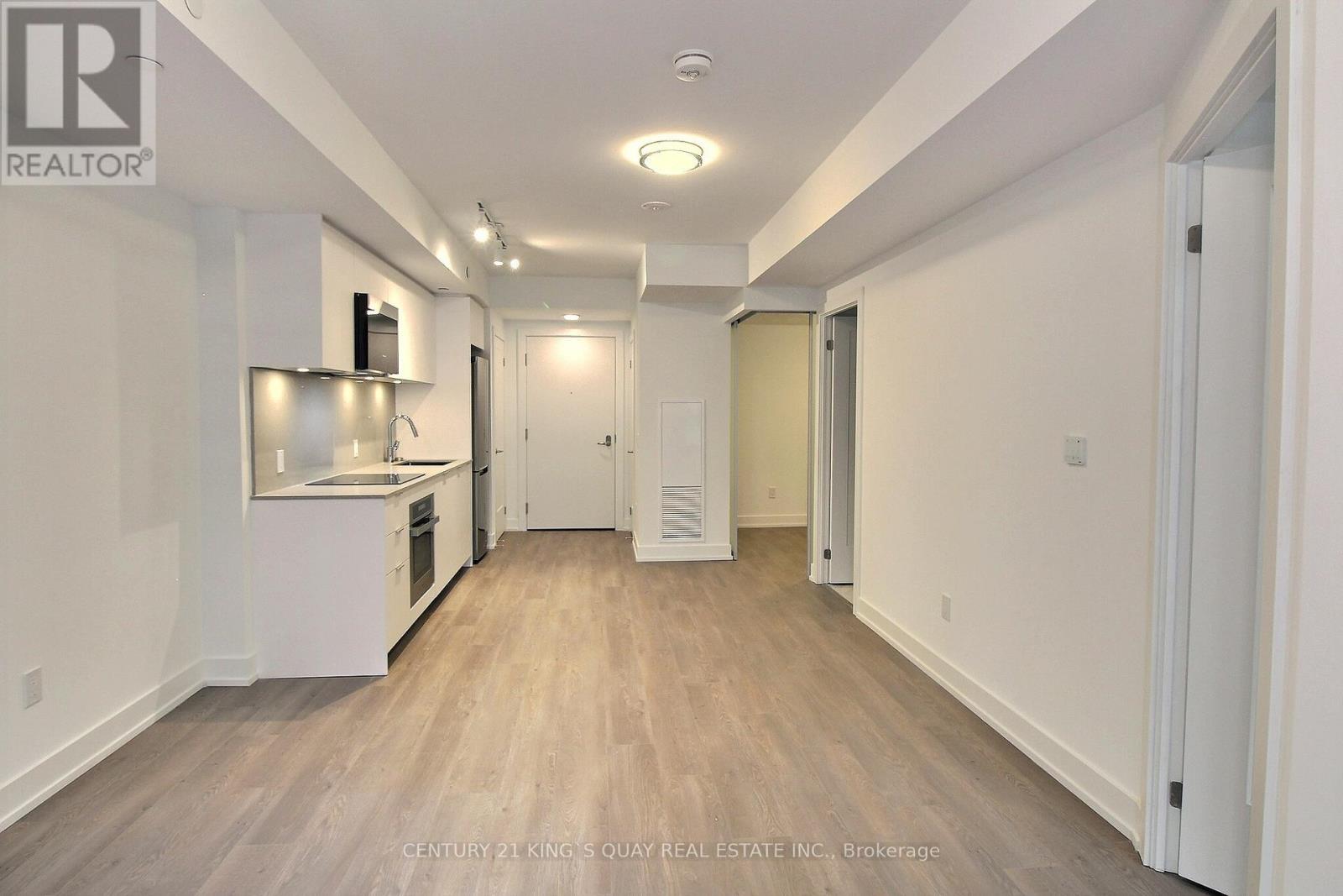 305 - 8 Cedarland Drive, Markham, Ontario  L6G 0H4 - Photo 3 - N12123713