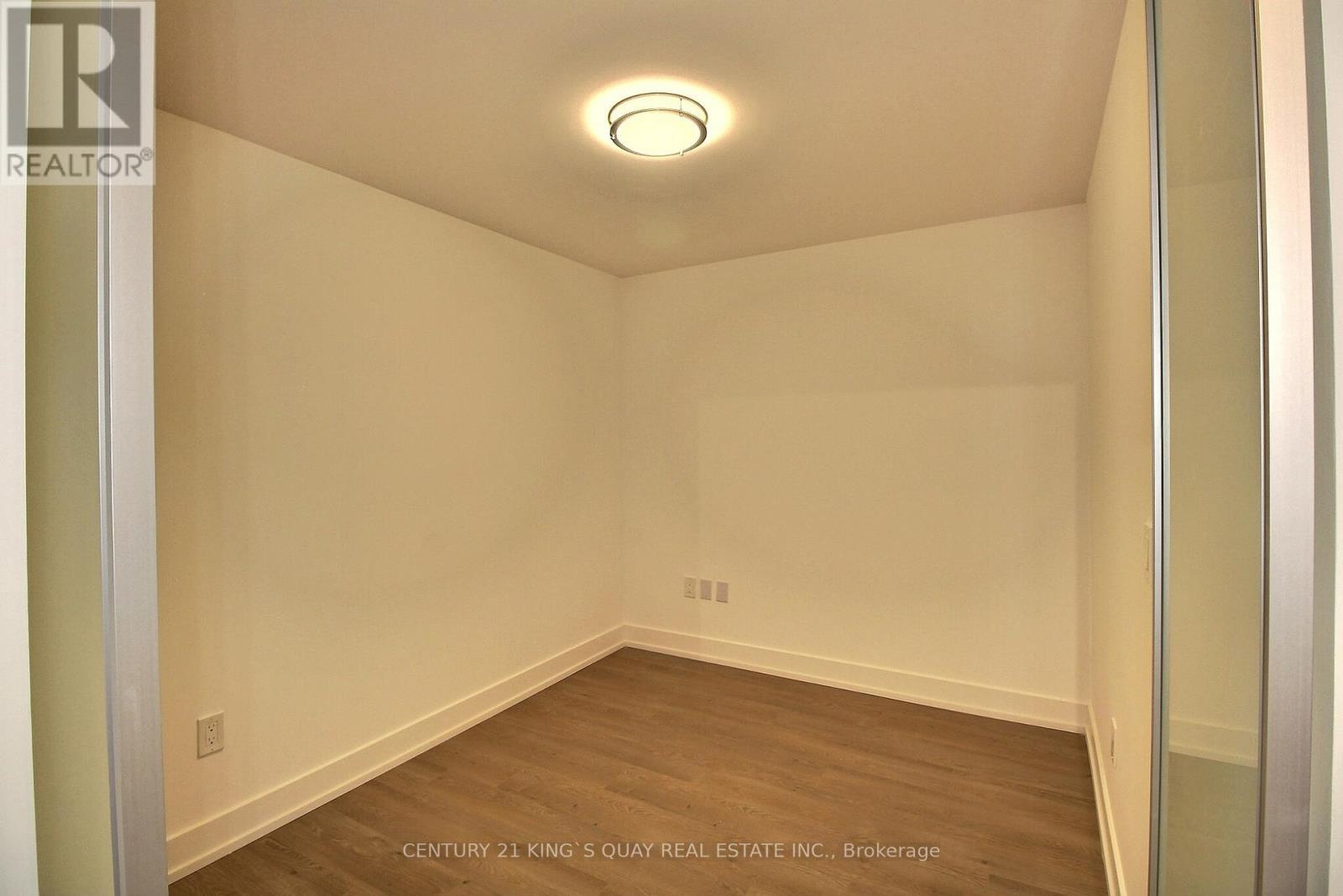 305 - 8 Cedarland Drive, Markham, Ontario  L6G 0H4 - Photo 7 - N12123713