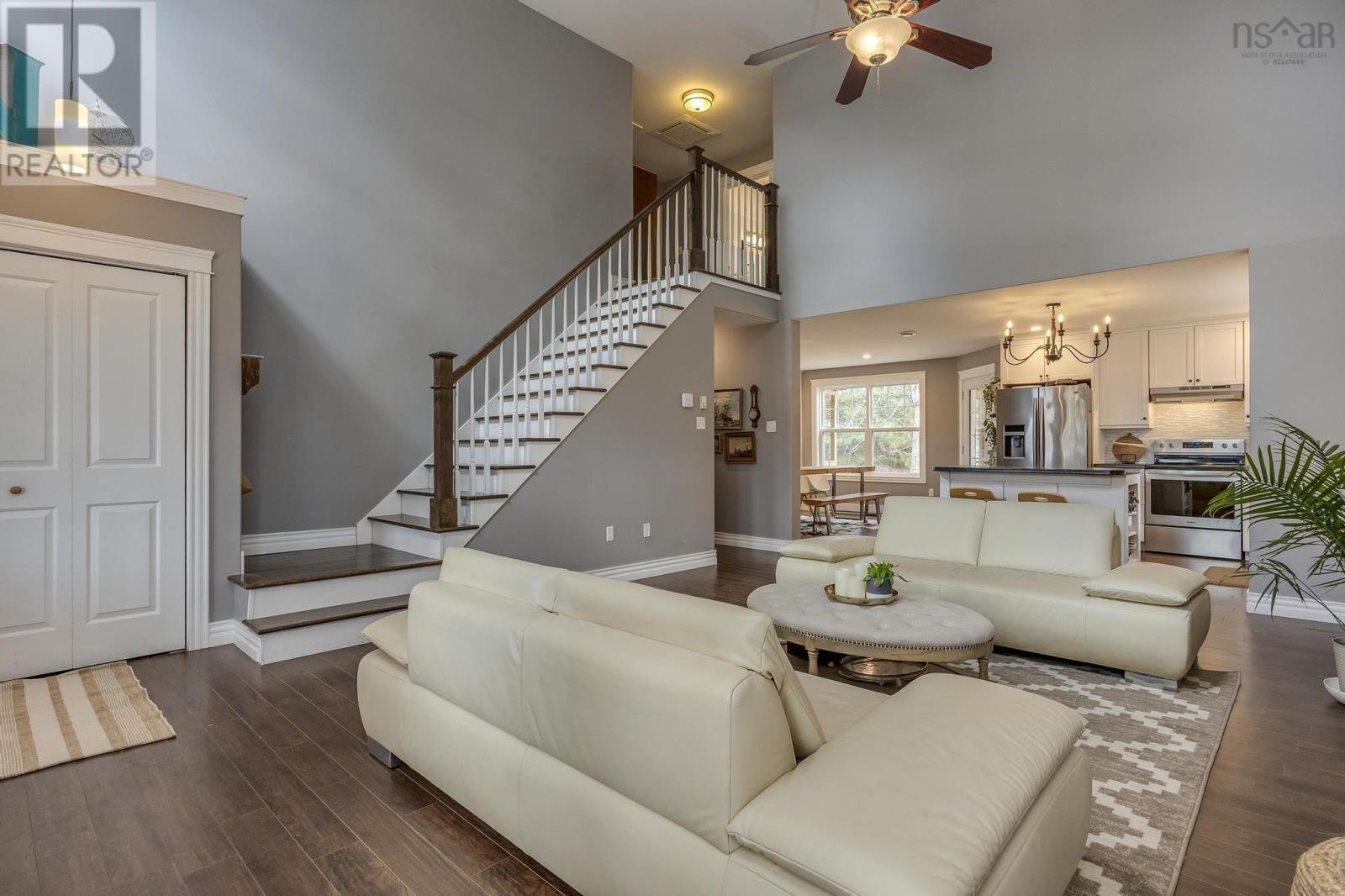 Property at 180 Belle Drive image 4