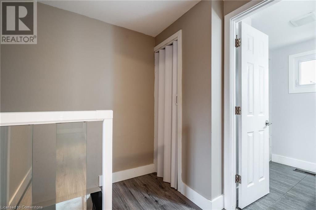 120 Chilton Drive, Hamilton, Ontario  L8J 1M5 - Photo 23 - 40716455