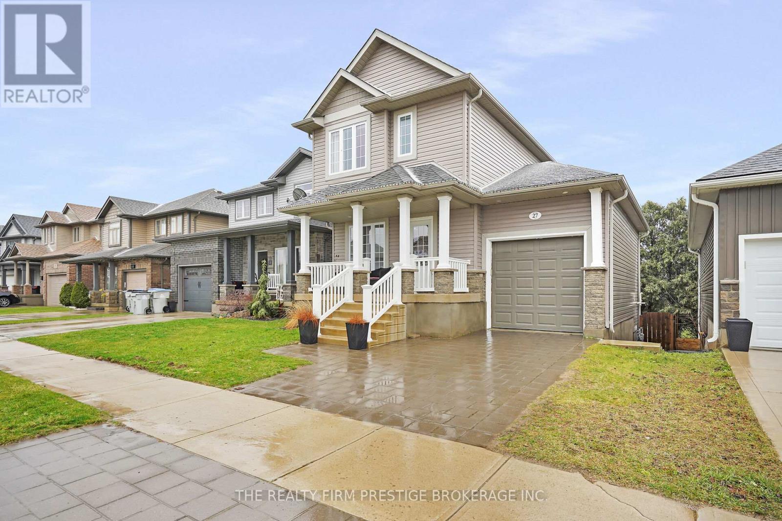 Property at 27 WILLIS AVENUE image 2