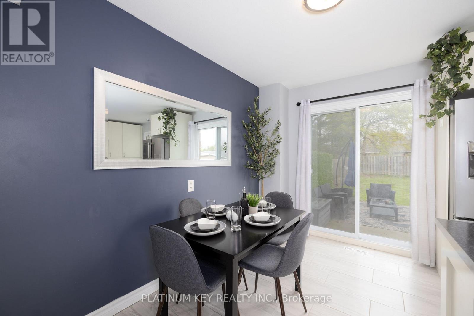 404 Crawford Street, London South, Ontario  N6C 3B3 - Photo 10 - X12123852