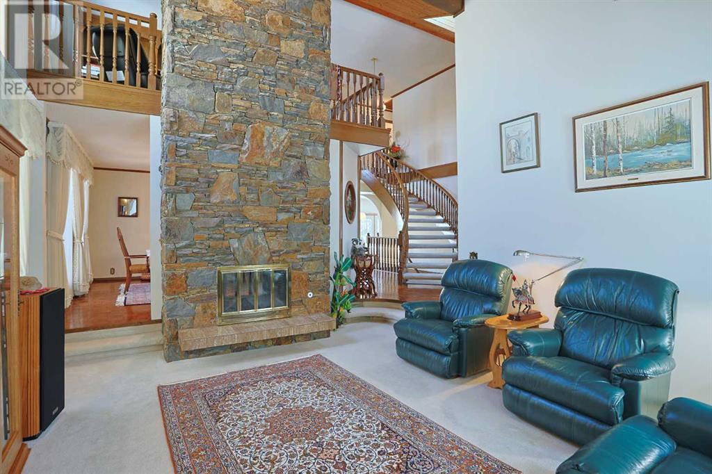 Property at 876 Edgemont Road NW image 2