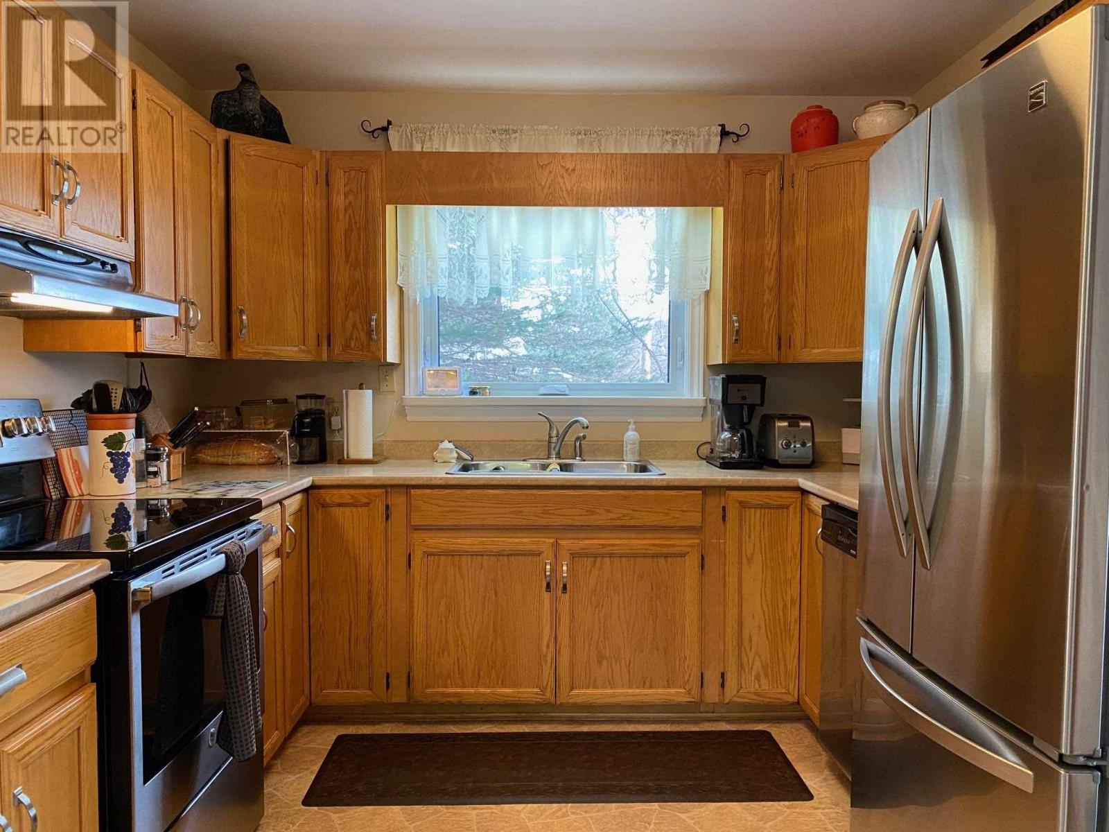 141 Sunset Dr, Schreiber, Ontario  P0T 2S0 - Photo 6 - TB250719
