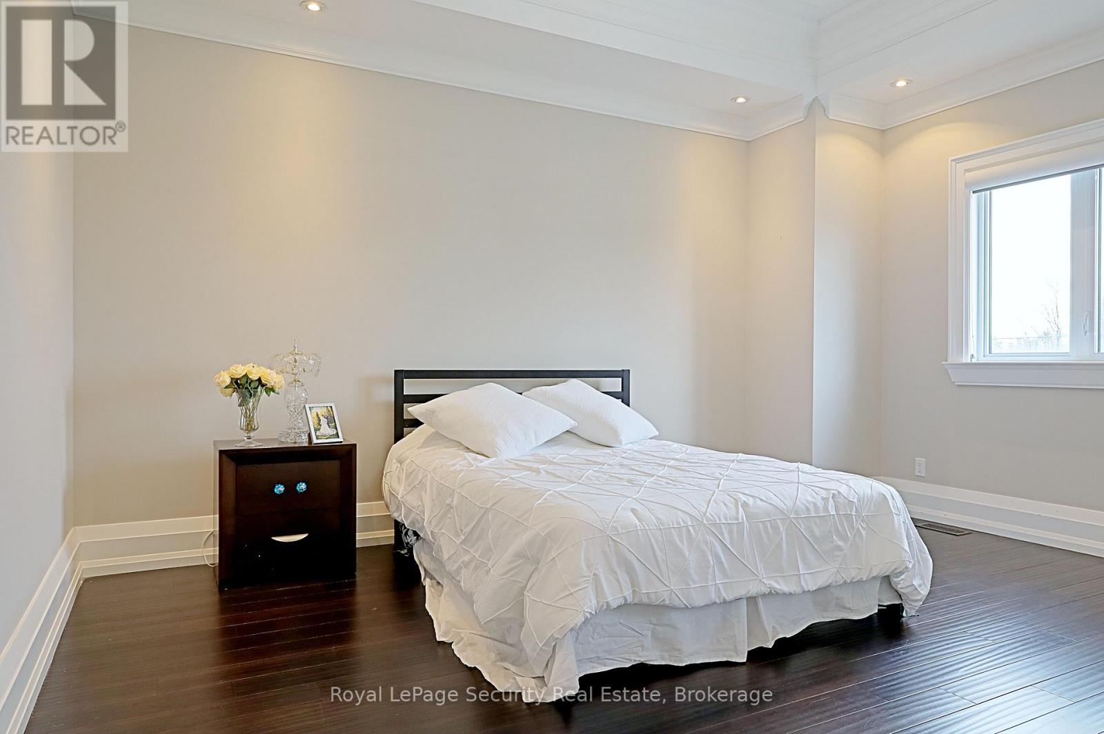 52b Cork Avenue, Toronto, Ontario  M6B 2X8 - Photo 13 - W12123748