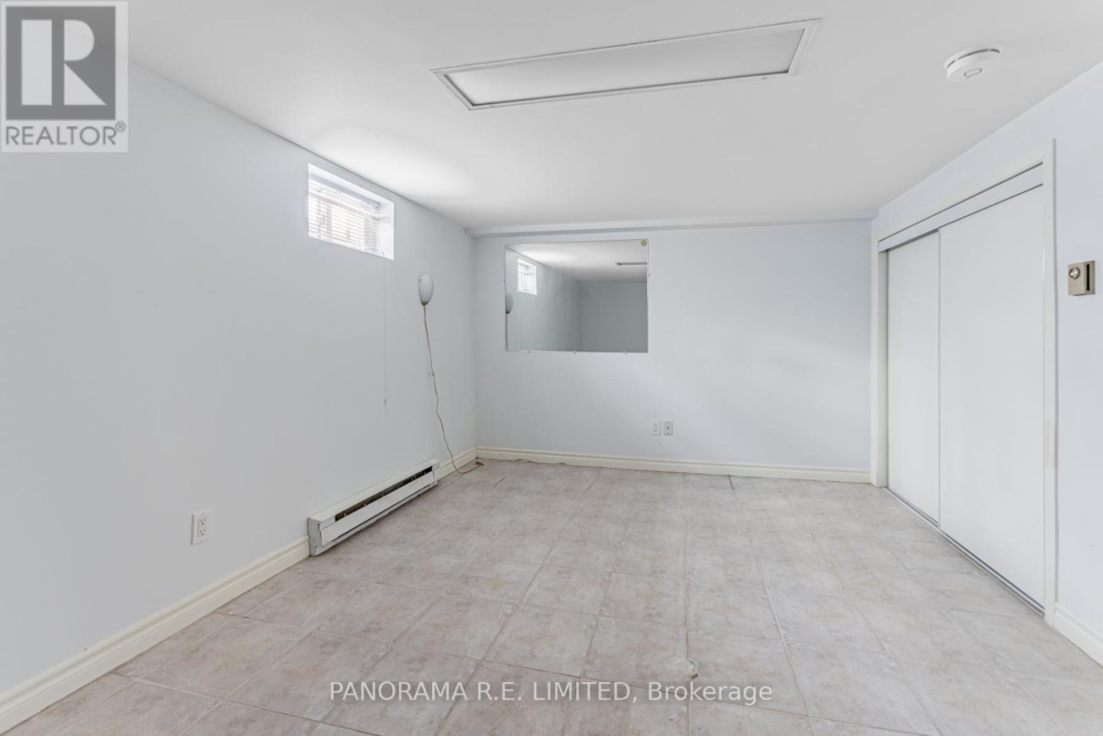 5 - 8 Thirty Third Street, Toronto, Ontario  M8W 3G8 - Photo 7 - W12123793