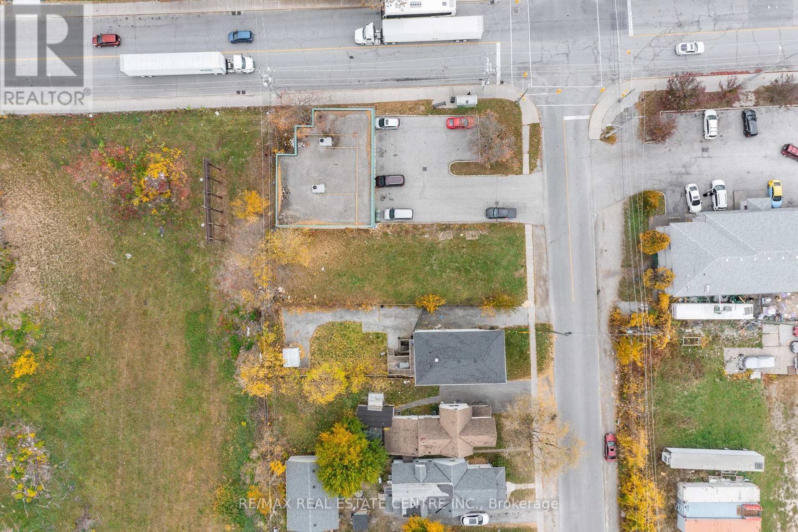 621 Wellington Avenue, Windsor, Ontario  N9A 5J5 - Photo 5 - X12123664