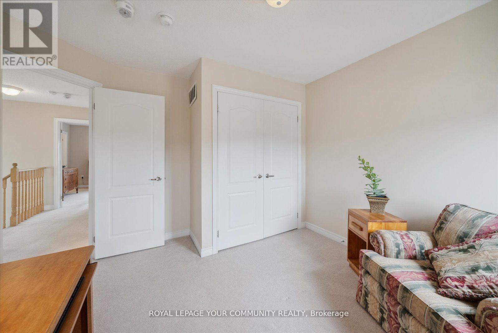 37 Gunsolus Road, Kawartha Lakes, Ontario  K9V 0E4 - Photo 16 - X12123745