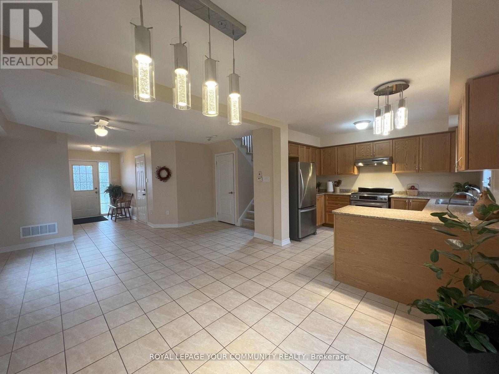 37 Gunsolus Road, Kawartha Lakes, Ontario  K9V 0E4 - Photo 9 - X12123745