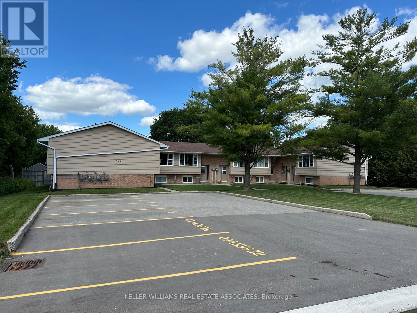 103 King Street N, Minto, Ontario  N0G 1Z0 - Photo 2 - X12123766