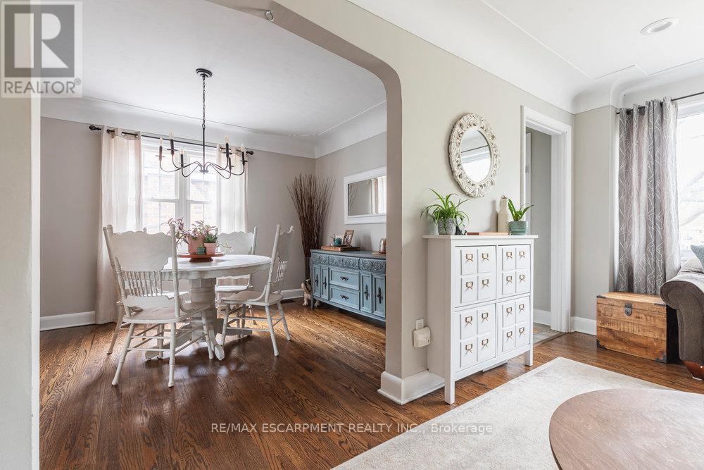 5 Bettina Avenue, Hamilton (Rosedale), Ontario  L8K 3M4 - Photo 6 - X12123805