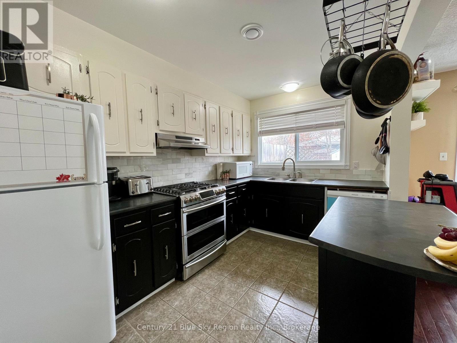 23 Blair Street, North Bay, Ontario  P1A 3V9 - Photo 6 - X12123883