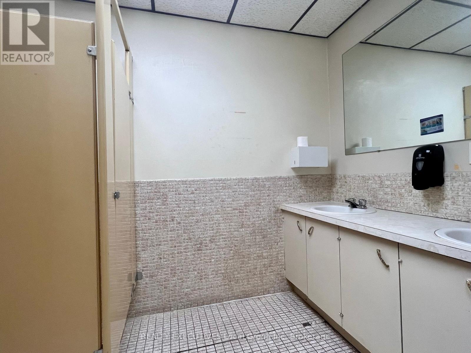 2 - 391 Main Street E, North Bay, Ontario  P1B 1B3 - Photo 17 - X12123915