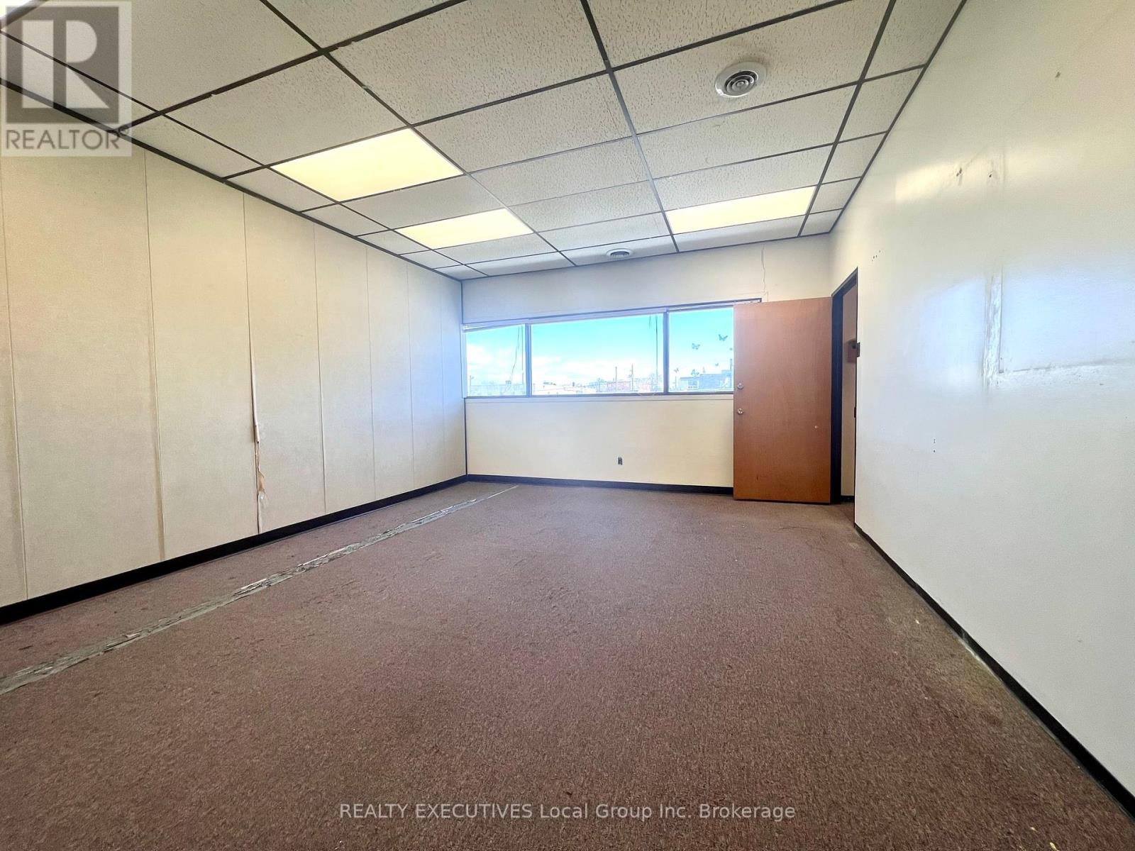 391 Main Street E, North Bay, Ontario  P1B 1B3 - Photo 12 - X12123936