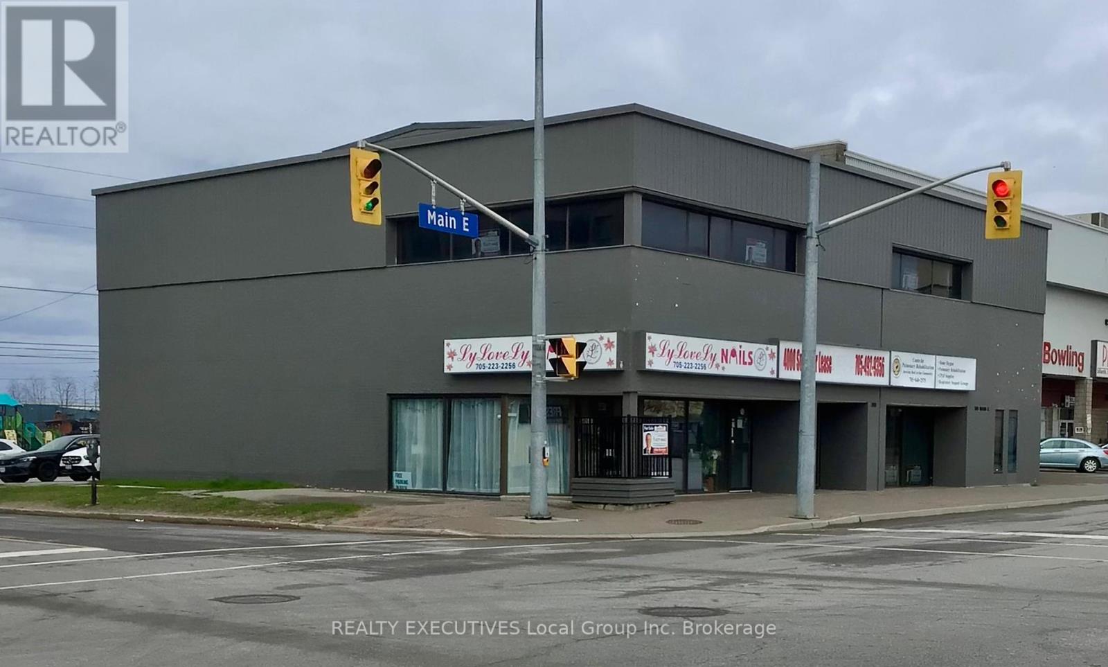 391 Main Street E, North Bay, Ontario  P1B 1B3 - Photo 2 - X12123936