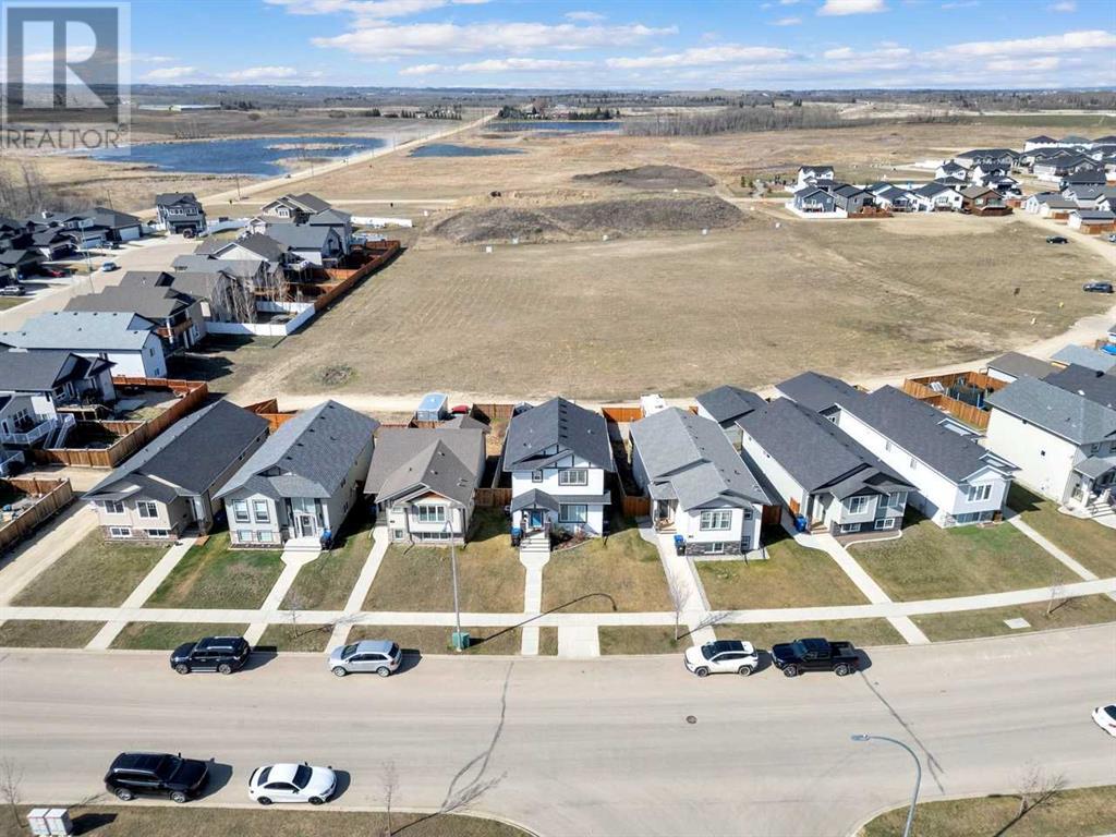 14 Aurora Heights Boulevard, Blackfalds, Alberta  T4M 0M1 - Photo 37 - A2214893