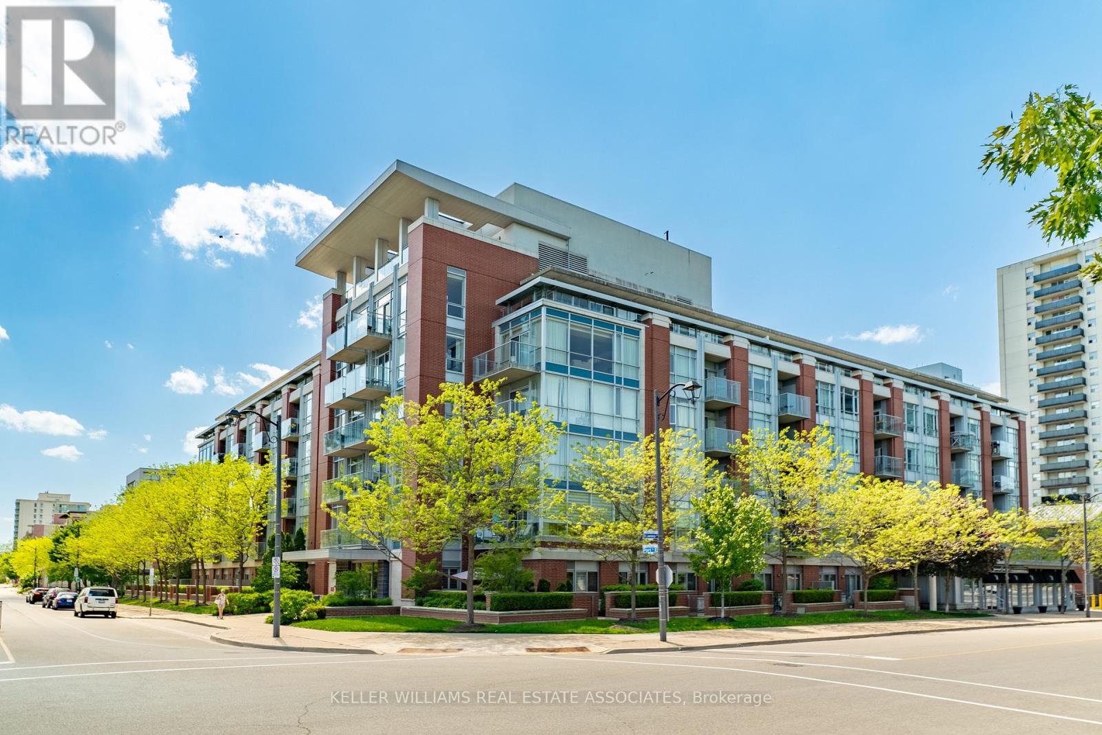 208 - 80 PORT STREET E, Mississauga, Ontario