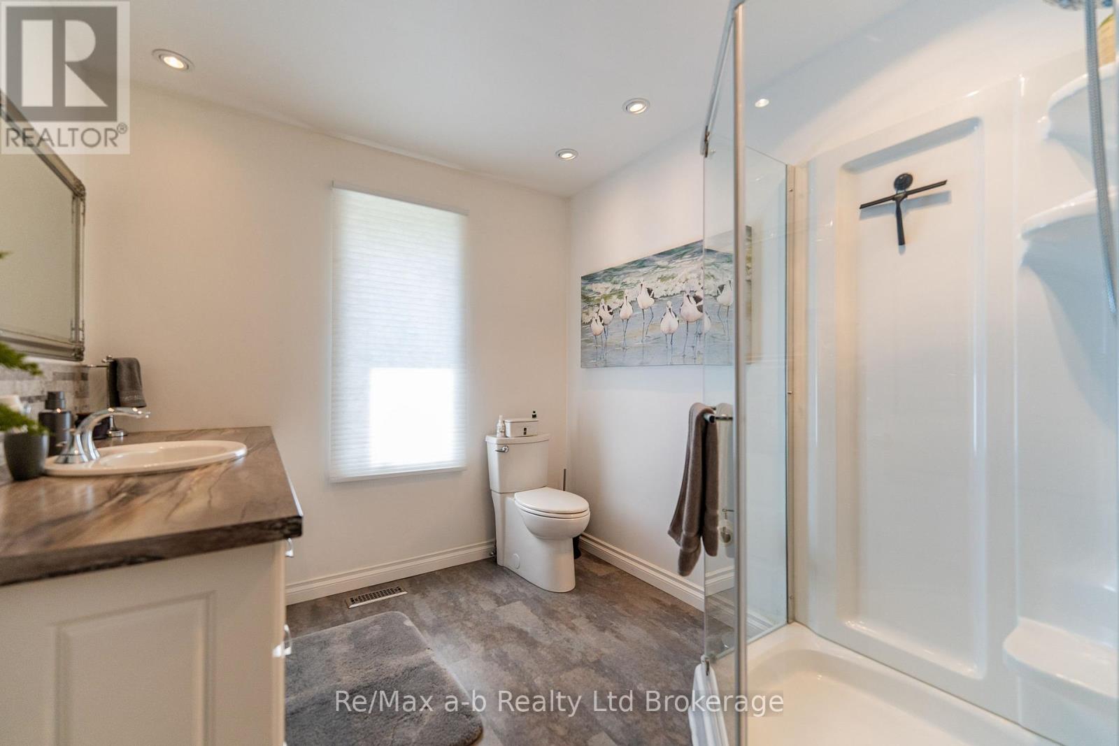 10884 Plank Road, Bayham, Ontario  N0J 1H0 - Photo 25 - X12123958