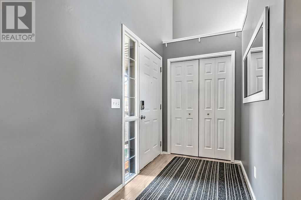 61 Cimarron, Okotoks, Alberta  T1S 2E6 - Photo 3 - A2216194
