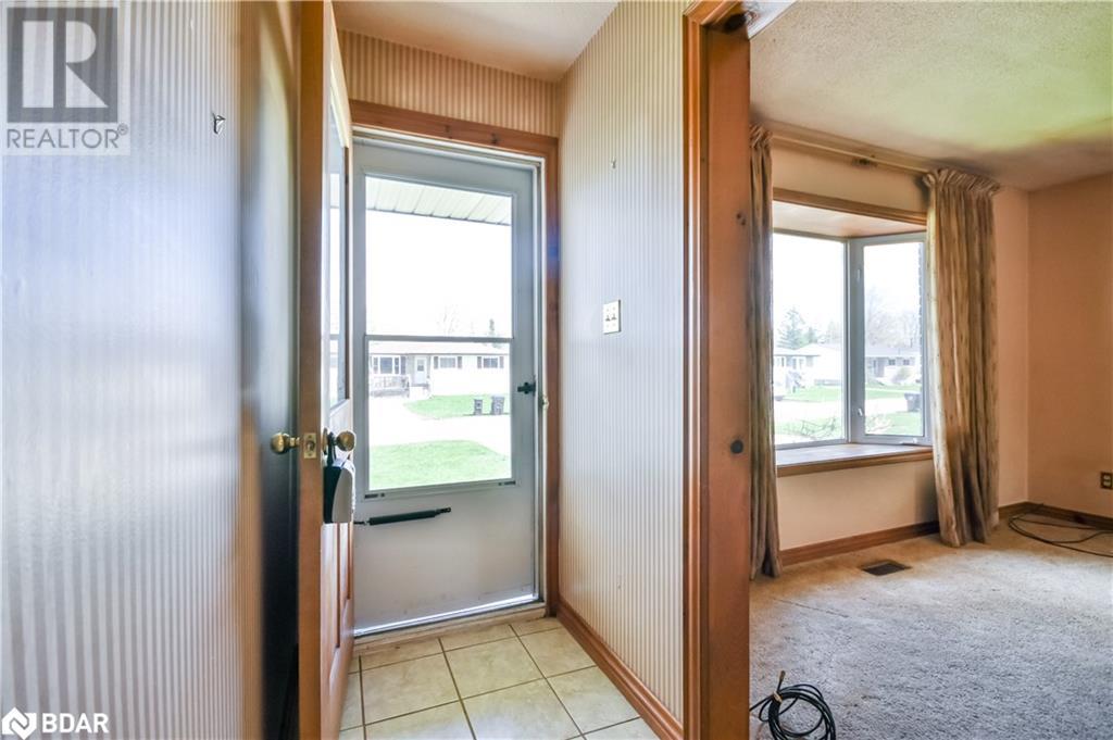 20 Mason Road, Collingwood, Ontario  L9Y 4E3 - Photo 2 - 40724075
