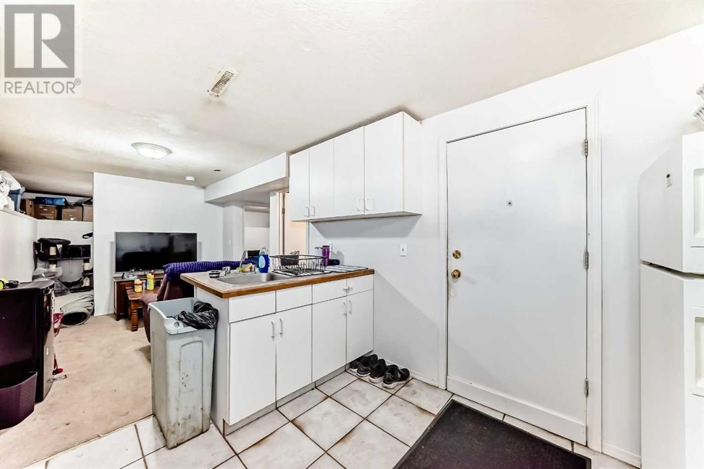 7508 Bowness Road Nw, Calgary, Alberta  T3B 0G9 - Photo 33 - A2198606