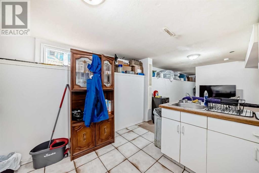7508 Bowness Road Nw, Calgary, Alberta  T3B 0G9 - Photo 35 - A2198606