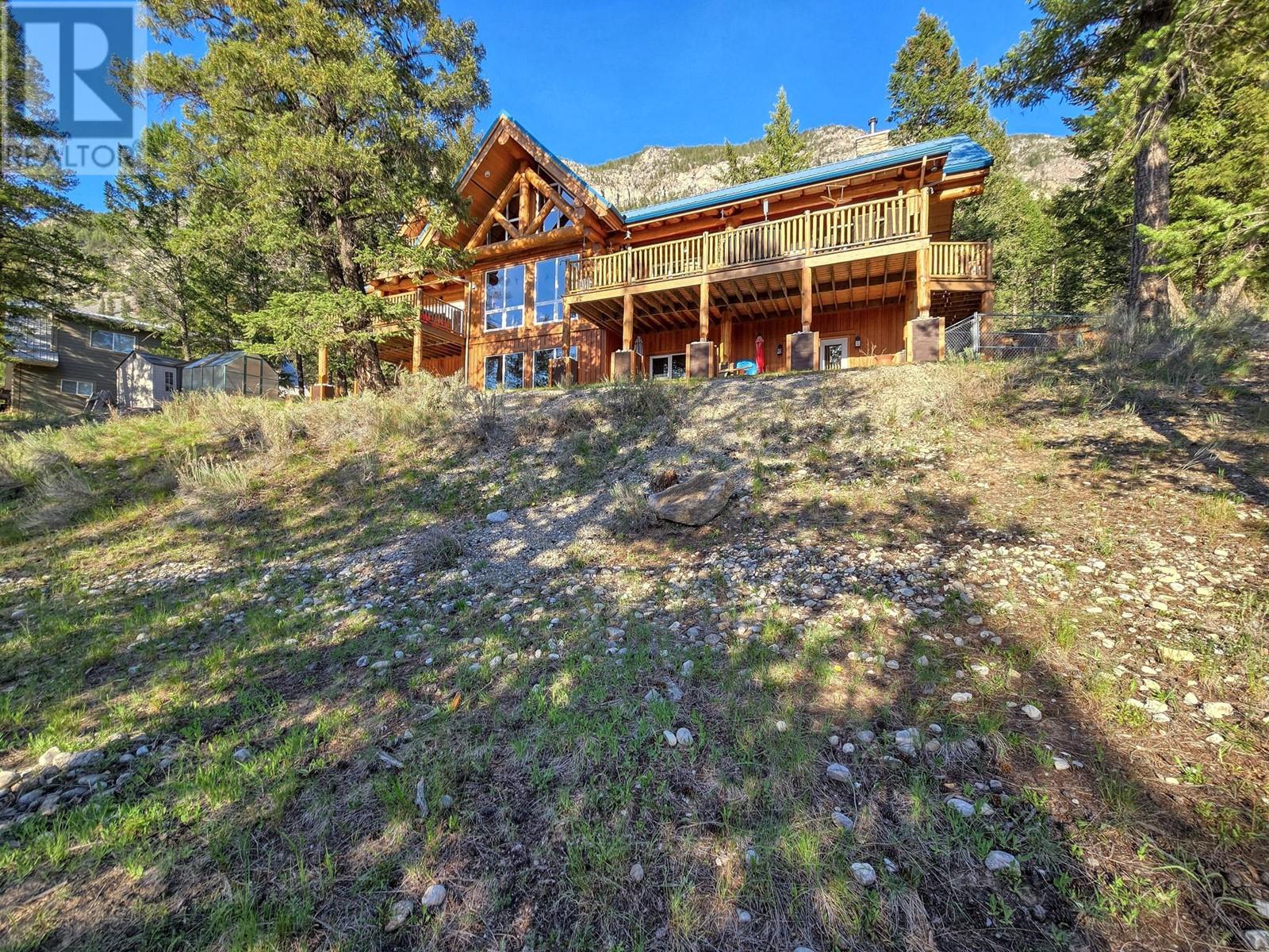 8403 Bighorn Sheep Lane, Canal Flats, British Columbia  V0B 1B0 - Photo 75 - 10332329