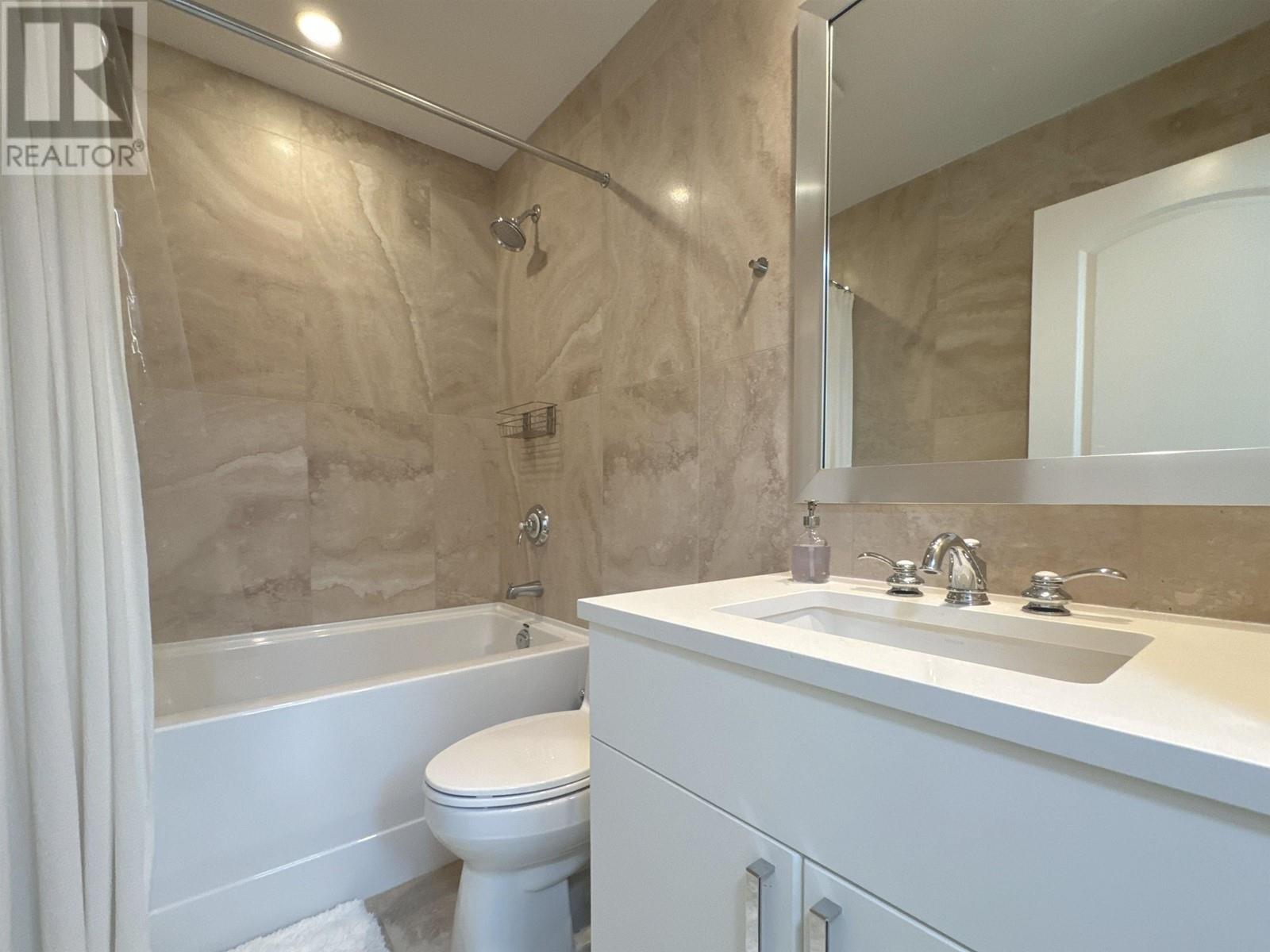 202 185 Victory Ship Way, Vancouver, British Columbia  V7L 0G2 - Photo 6 - R2995492