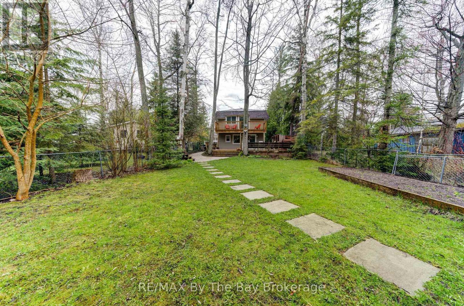 1719 Shore Lane, Wasaga Beach, Ontario  L9Z 1V7 - Photo 24 - S12119990