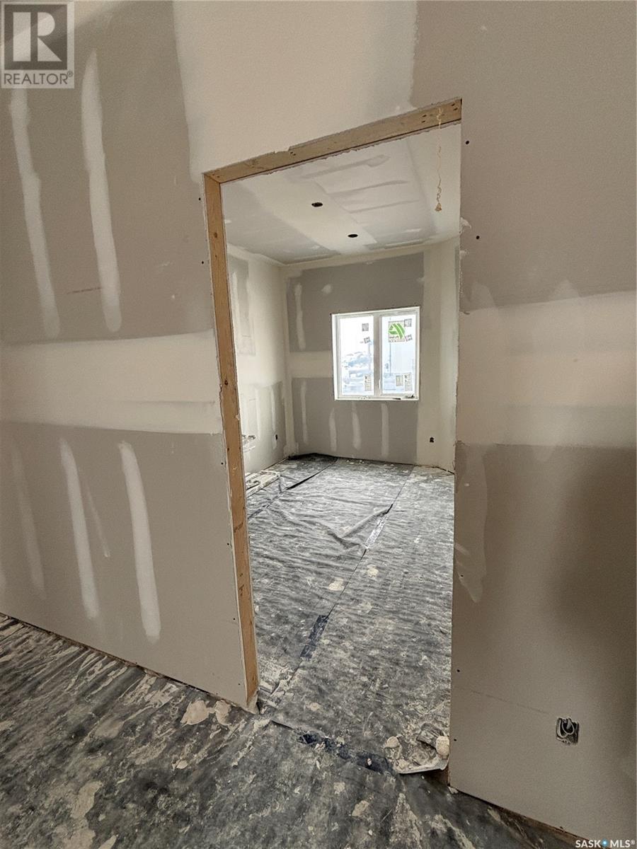 Property at 594 Sharma CRESCENT image 3