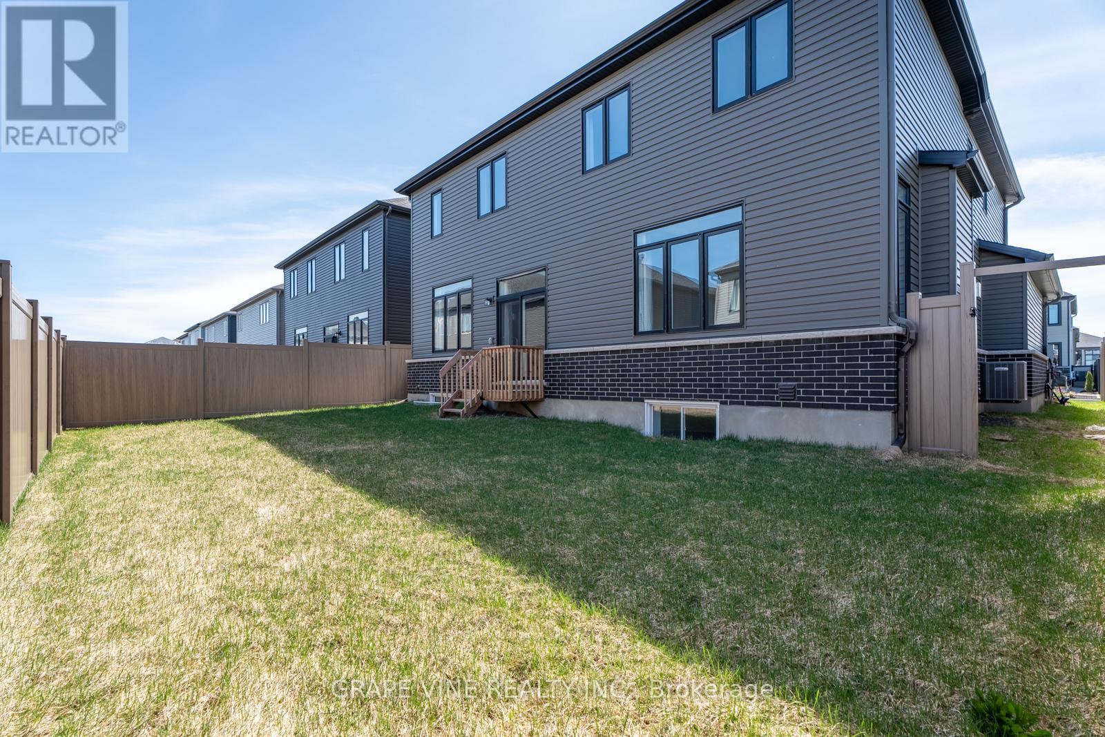 61 Adrift Street, Ottawa, Ontario  K4M 0E1 - Photo 35 - X12044000
