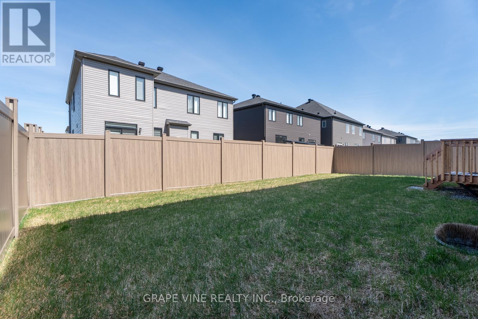 61 Adrift Street, Ottawa, Ontario  K4M 0E1 - Photo 37 - X12044000