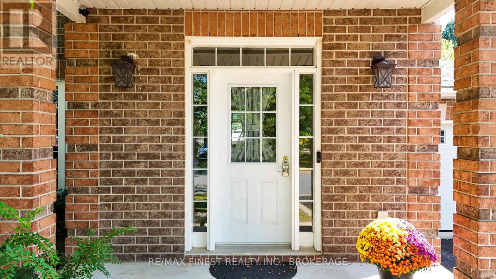 230 Honeywood Avenue, Kingston, Ontario  K7K 7L4 - Photo 3 - X12124072