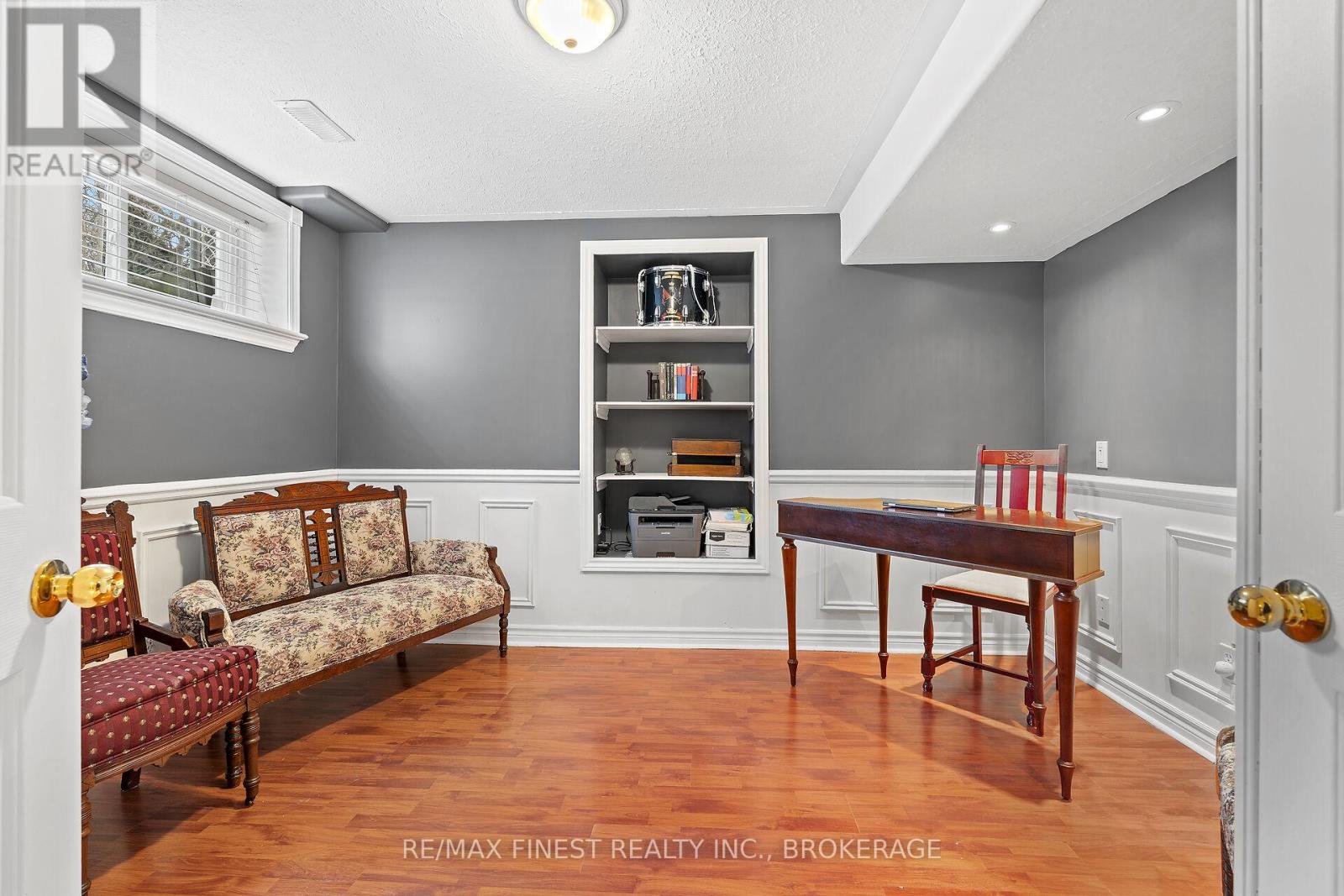 230 Honeywood Avenue, Kingston, Ontario  K7K 7L4 - Photo 31 - X12124072