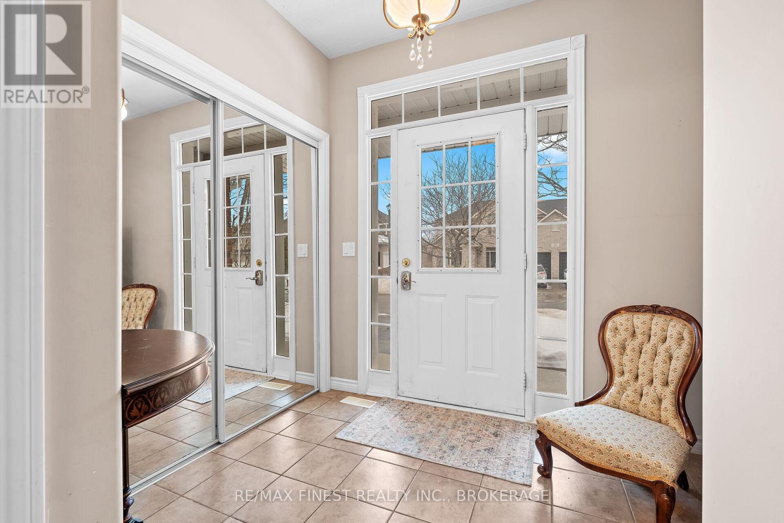 230 Honeywood Avenue, Kingston, Ontario  K7K 7L4 - Photo 4 - X12124072
