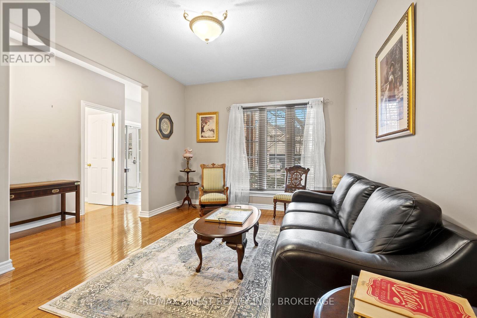 230 Honeywood Avenue, Kingston, Ontario  K7K 7L4 - Photo 9 - X12124072